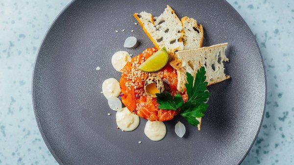 Découvrez esens'all, restaurant paris 18 pour une cuisine bio et créative